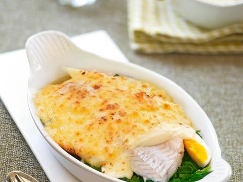 Gegratineerde schelvis met spinazie