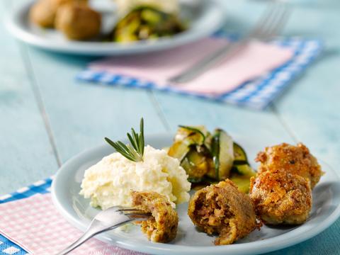 Gehaktballetjes van konijn met courgette