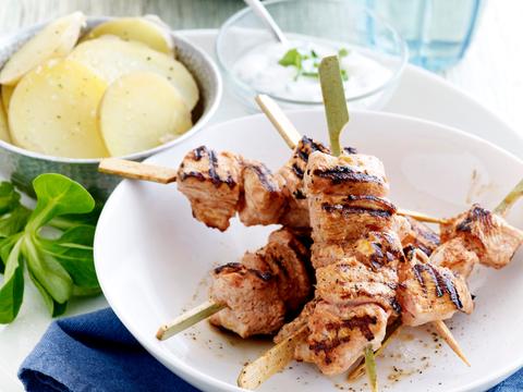 Gemarineerde kipspiesjes met yoghurtdip