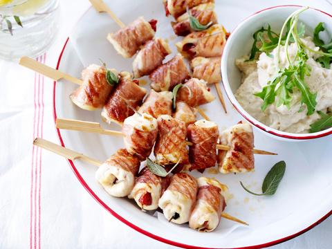 Kipspiesje 'saltimbocca' met wittebonenpuree