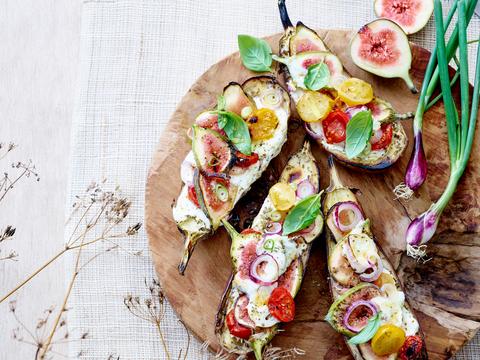 Gevulde aubergines met burrata en vijgen