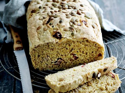 Pompoenbrood met spekjes