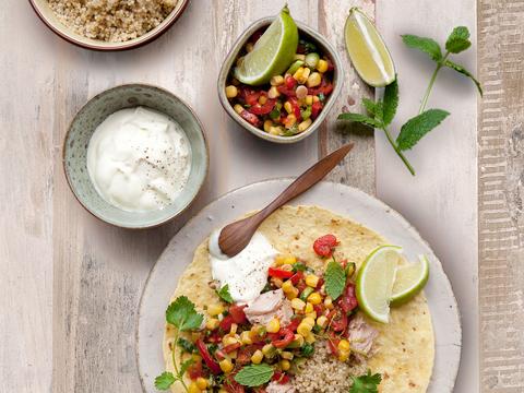 Tortilla's met tonijn, quinoa en maissalsa