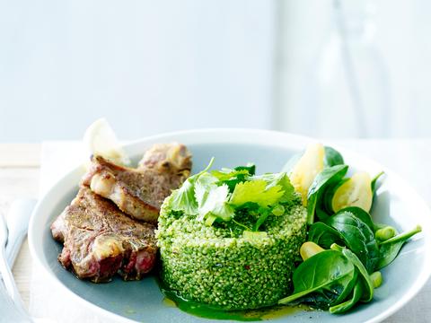 Lamskoteletjes met groene quinoasalade