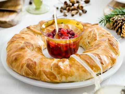 Kalkoenkrans met spinazie en veenbessen
