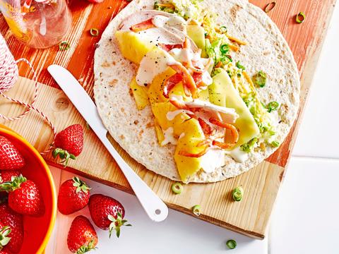 Wrap met kip, spek en ananas