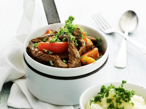 Stoofvlees met paprika en puree