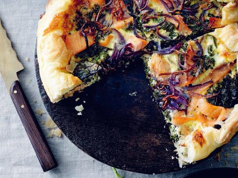 Quiche met boerenkool en gerookte zalm