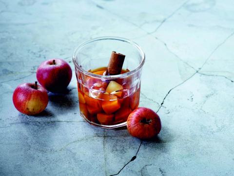 Warme appelcider met rum