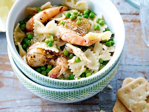 Pasta met erwtjes en scampi's