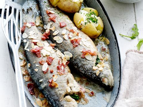 Forel met ham en cider