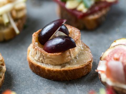Crostini met warme geitenkaas