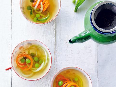 Theebouillon met primeurs