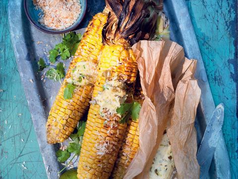 Maiskolven met jalapenoboter