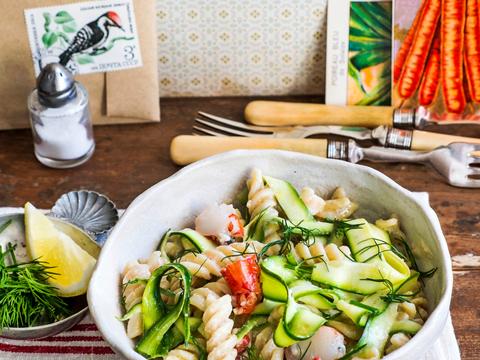 Pasta met courgette en garnalen