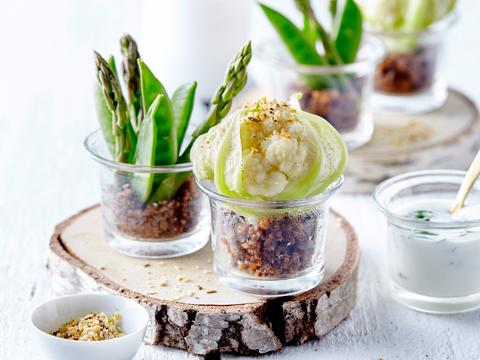 Crumble van pompernikkel en groenten