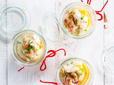 Aardappelpuree met karnemelk, bieslook en garnalen
