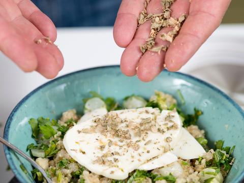 Tabouleh van quinoa met asperge en geitenkaas
