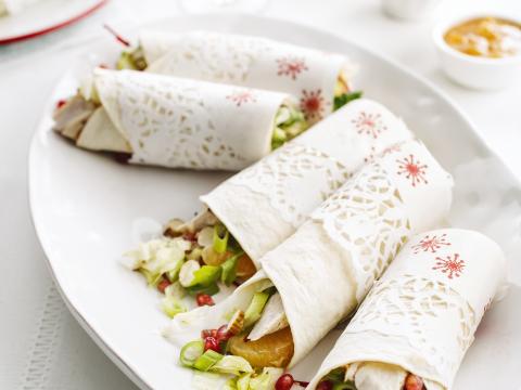 Wraps met kalkoen en kerstsalade