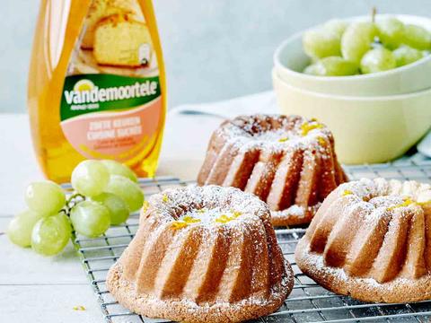 Citruscake met zoete wijn & druiven
