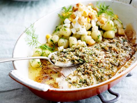 Noordzeetong met kruidencrumble