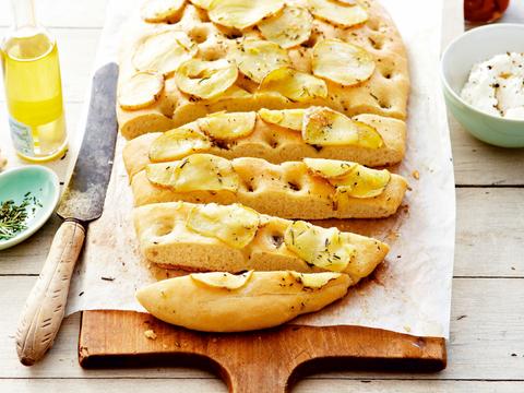 Focaccia met aardappel en rozemarijn