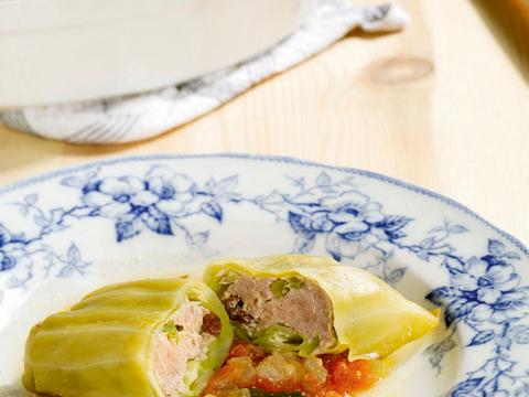 Koolpakketjes gevuld met gehakt