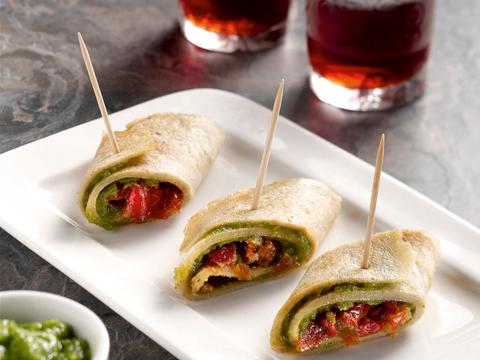 Wraps met tomaat en pesto