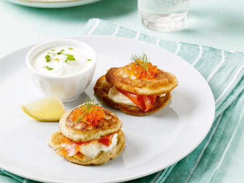 Blini's met zalm en zure room