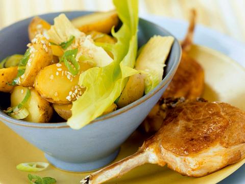 Koteletjes met aardappelsalade