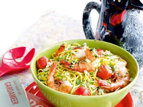 Linguine met scampi's en venkel