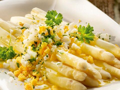 Witte asperges op z'n Vlaams