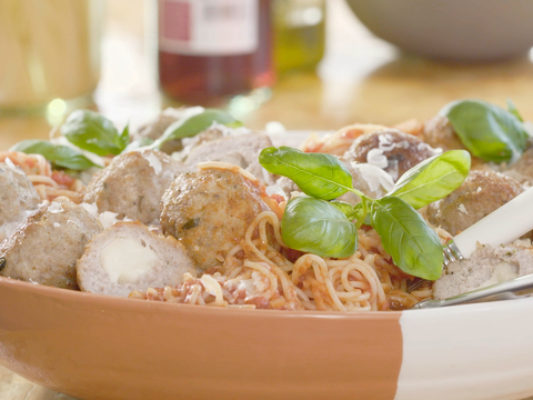 Pasta met tomaat & gehaktballetjes