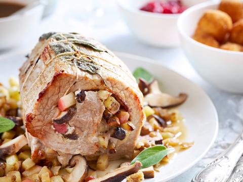 Kalfsrollade met appels en champignons