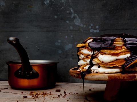 VIDEO: Pannenkoekentaart met tiramisucrème