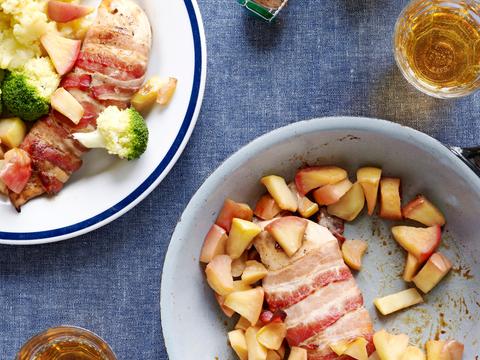 Kip met appeltjes en spek