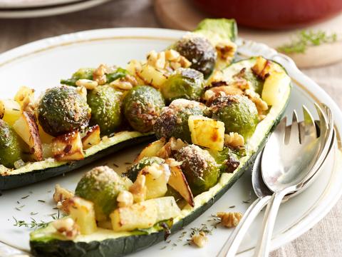 Gevulde courgette met spruitjes