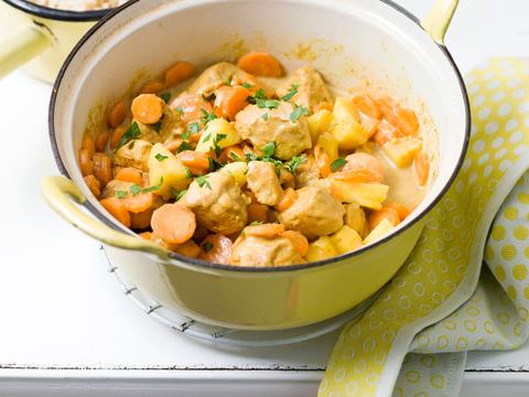 Kip curry met worteltjes en ananas