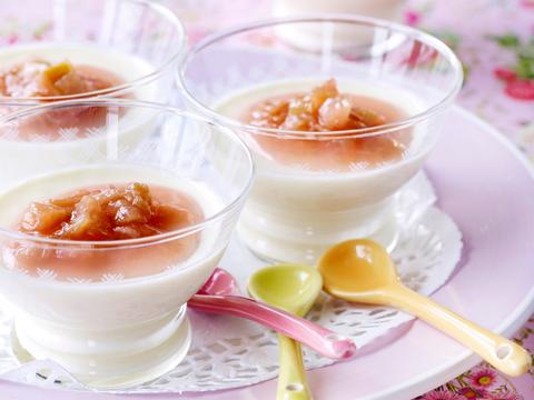 Panna cotta met rabarber