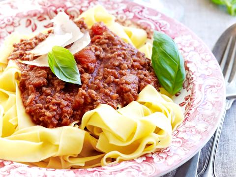 Pappardelle bolognese