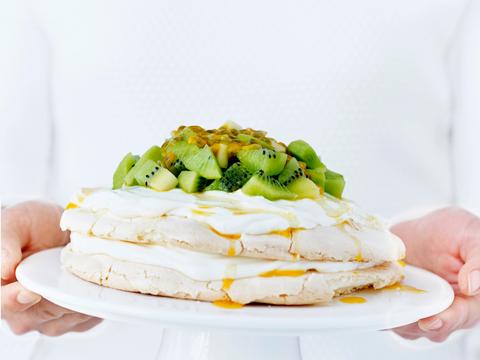 Pavlova met kwark en kiwi