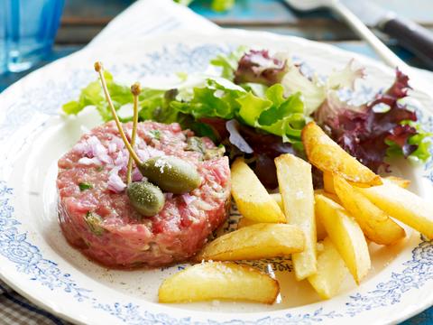 Steak tartaar met frietjes