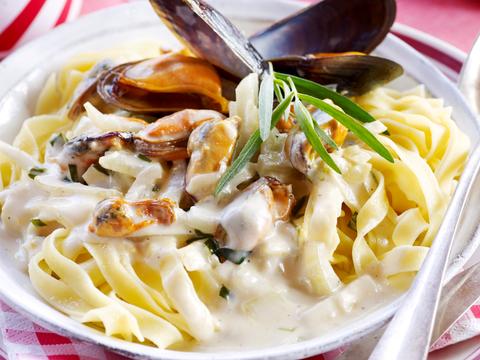 Tagliatelle met mosselen en venkel