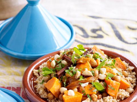 Tajine met vruchten en noten