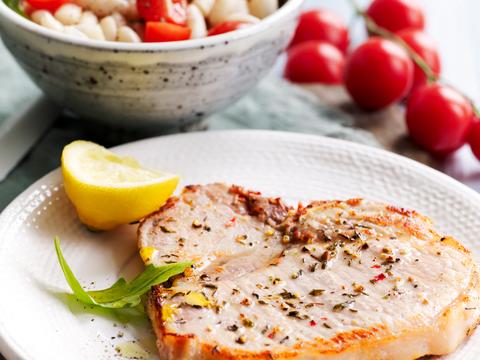 Varkenskotelet met salade