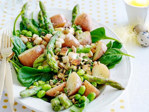 Salade met groene asperges