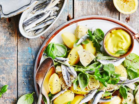Aardappel-artisjoksalade