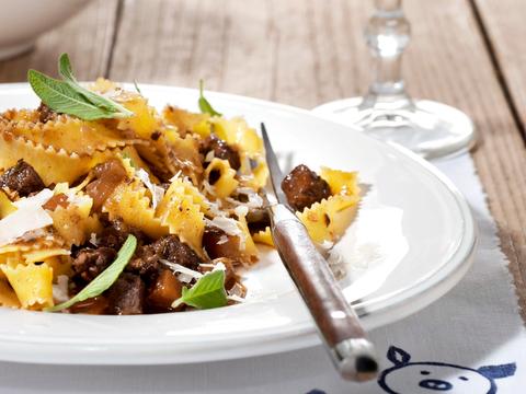 Pappardelle met everzwijnragout