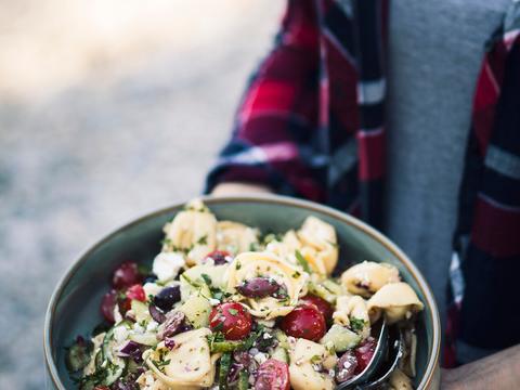 Tortellinisalade met groenten