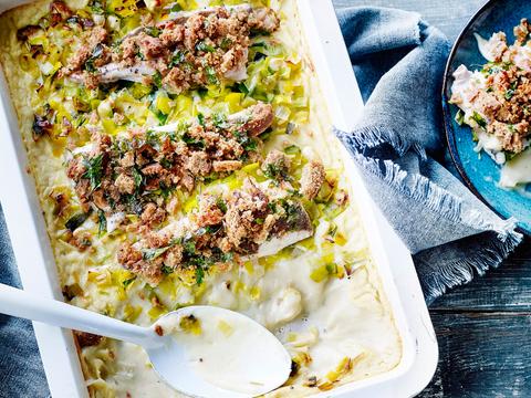 Rode poon met knolselderpuree en een krokant kruidenkorstje